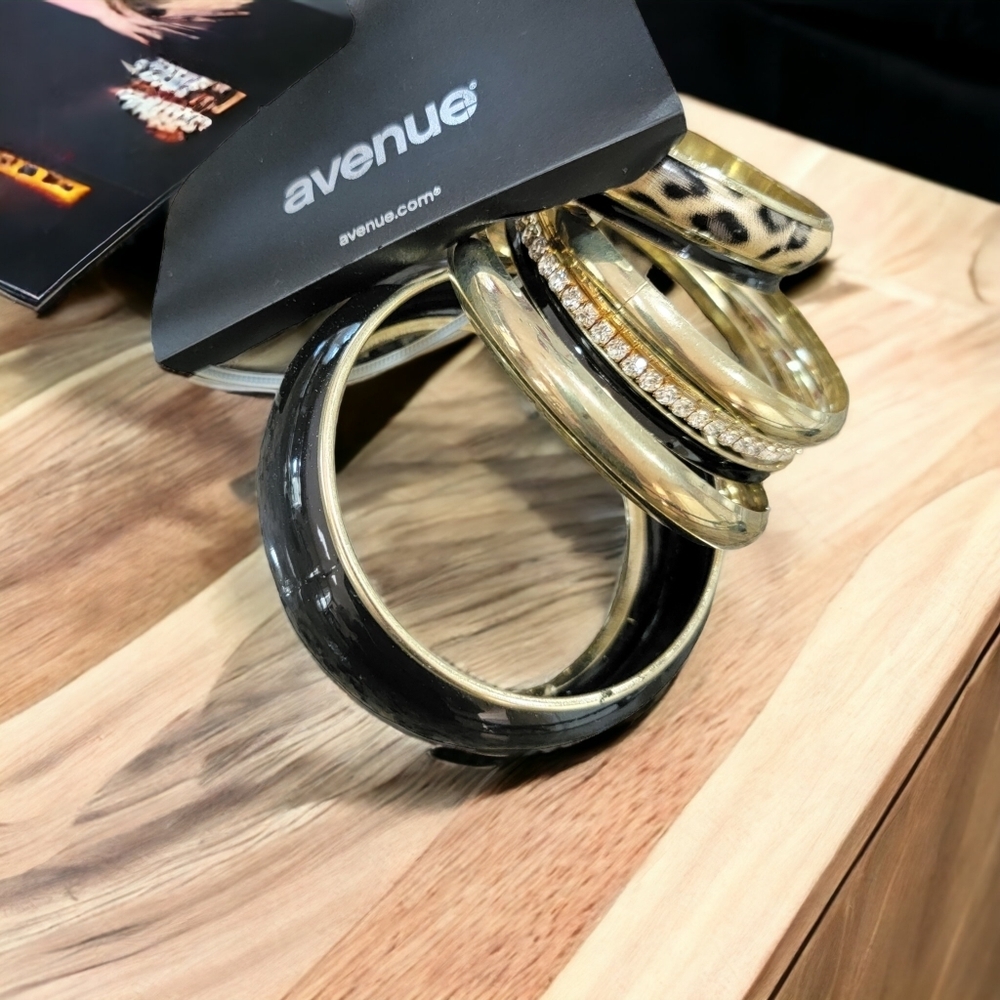 NWT bundle of black and gold bracelets All Bundles Of 3 Or More 50% Off!